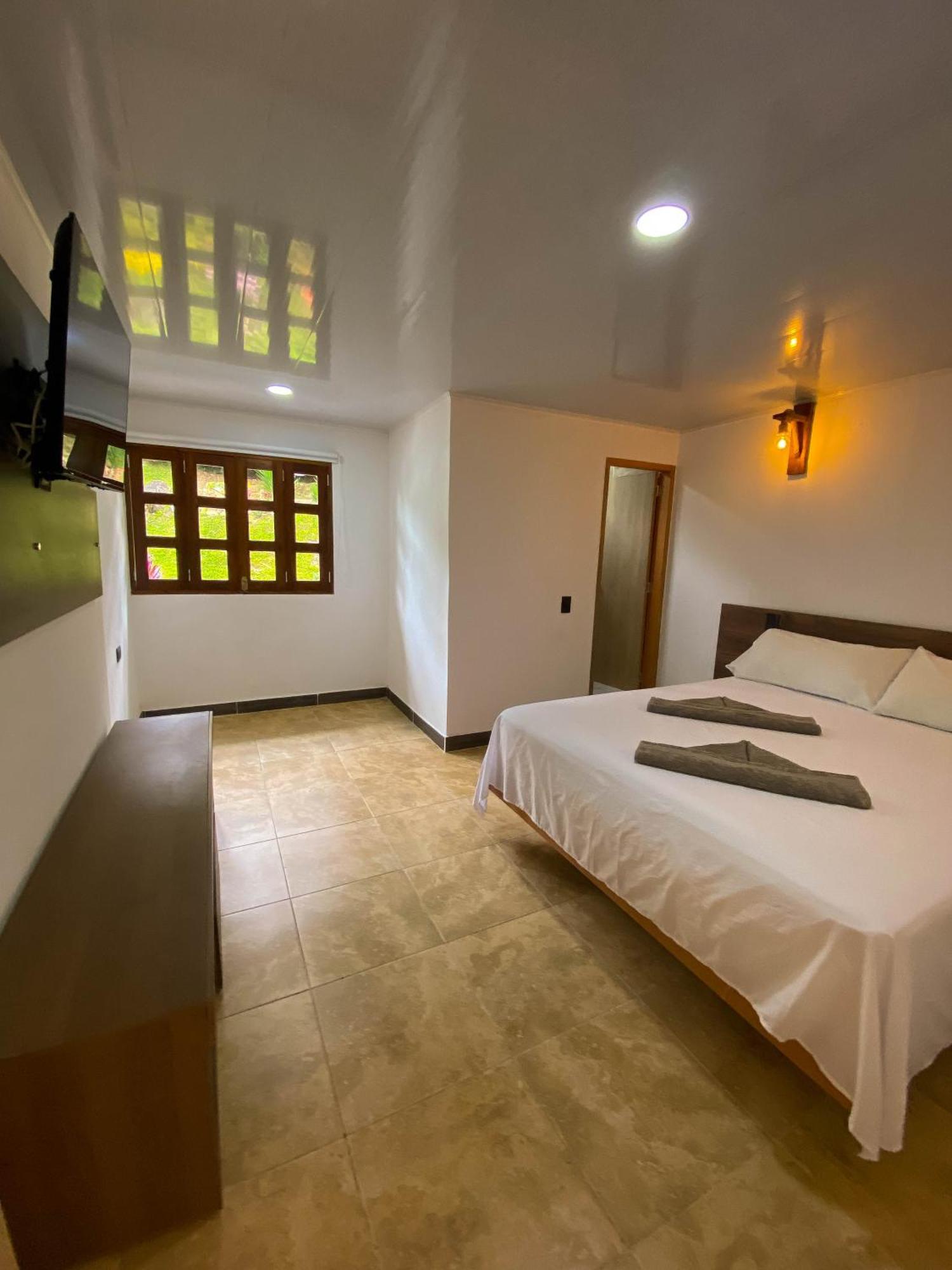 Hosteria El Sendero - Кокорна Экстерьер фото