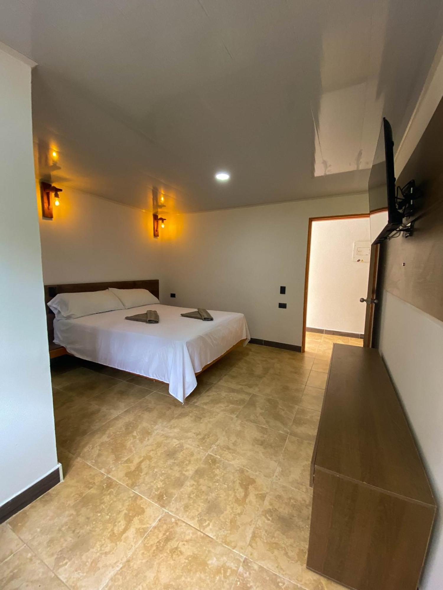 Hosteria El Sendero - Кокорна Экстерьер фото